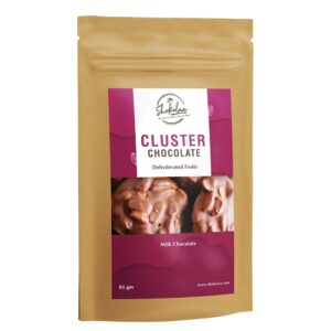 Cluster Chocolate dehydrated fruits and nuts